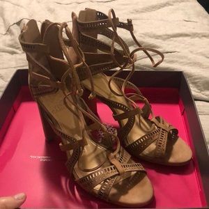 Vince Camuto Mindie Ghillie Sandal
